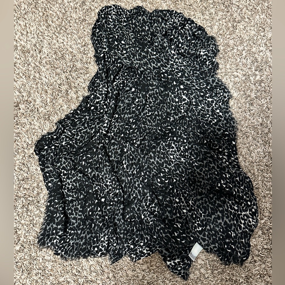 Cheetah print Aritzia scarf